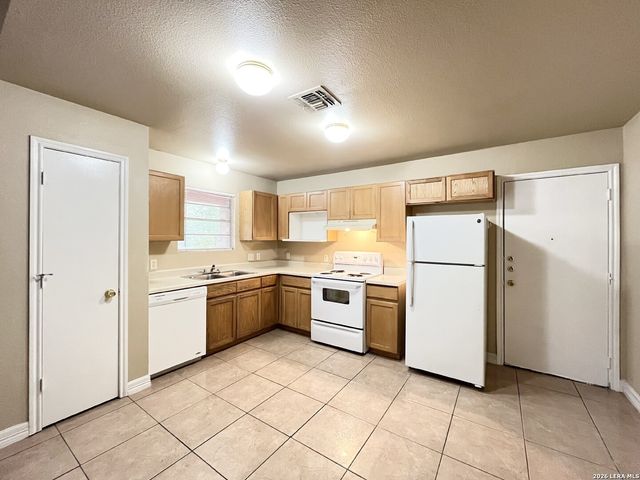 12234 Maverick Bluff, San Antonio, TX 78247
