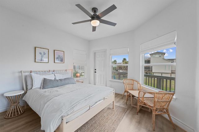 4126 Courageous Lane, Galveston, TX 77554