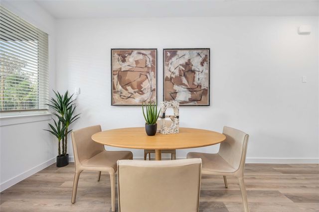 955 Mansfield Street, Houston, TX 77091