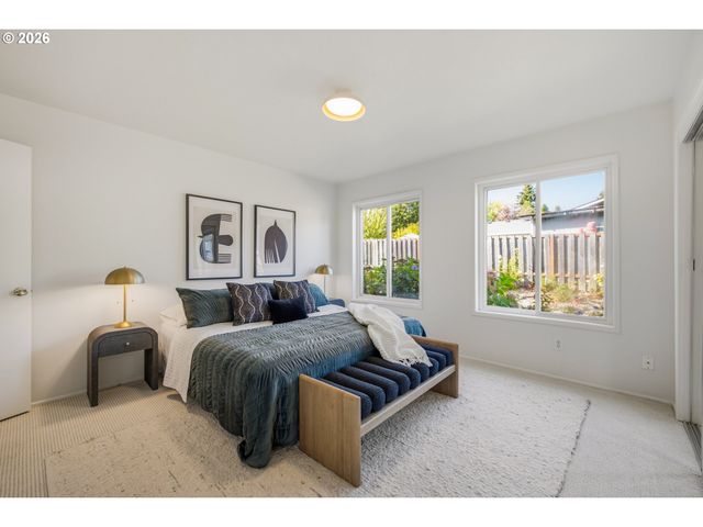 8485 Sw GODWIN Ct, Portland, OR 97223