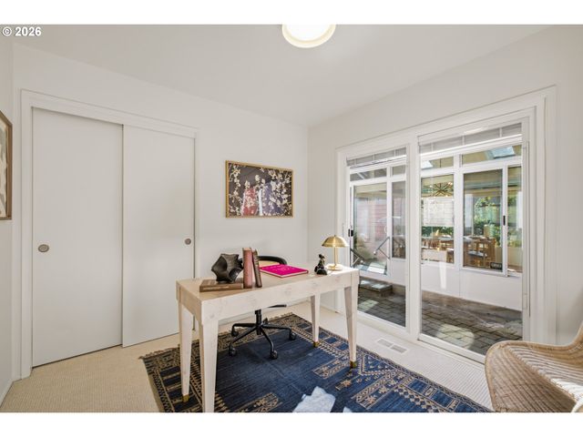 8485 Sw GODWIN Ct, Portland, OR 97223