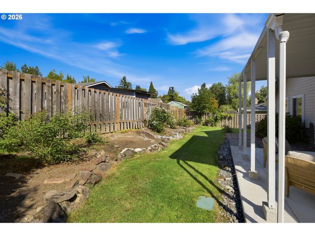 8485 Sw GODWIN Ct, Portland, OR 97223