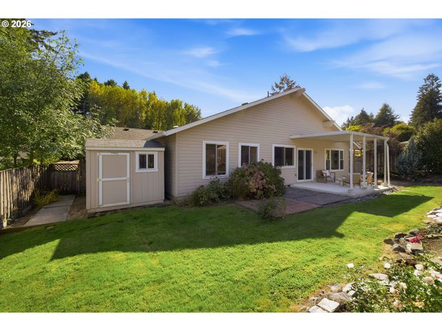 8485 Sw GODWIN Ct, Portland, OR 97223
