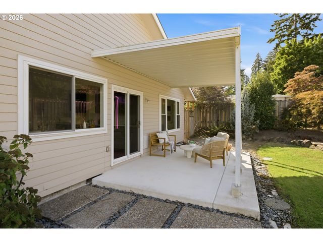 8485 Sw GODWIN Ct, Portland, OR 97223