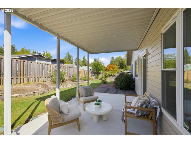 8485 Sw GODWIN Ct, Portland, OR 97223