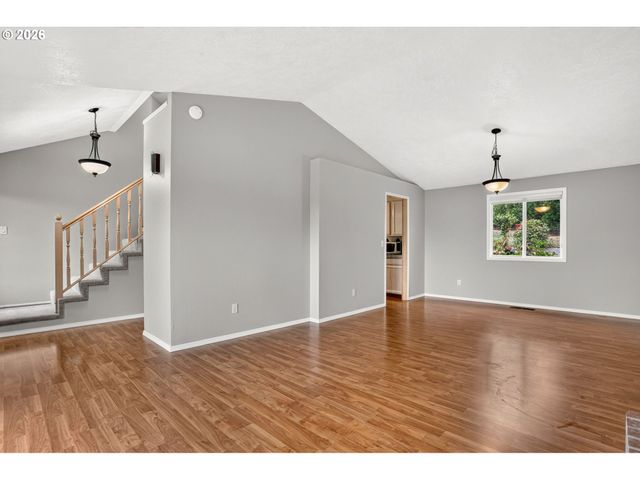 50 Sw WILLOWBROOK Pl, Gresham, OR 97080