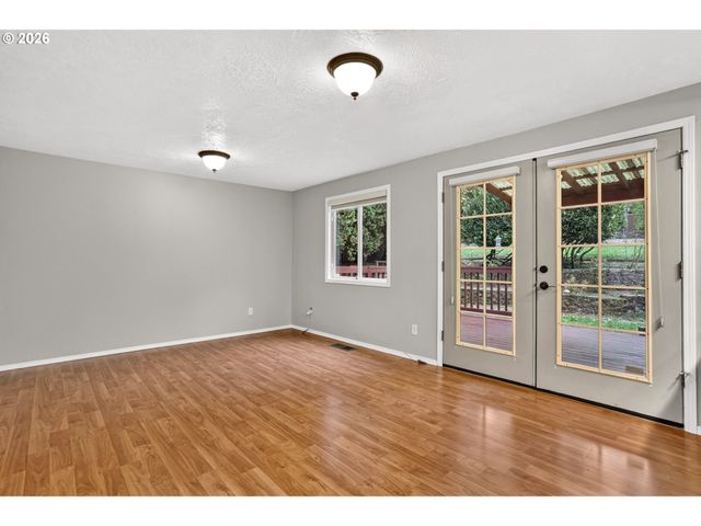 50 Sw WILLOWBROOK Pl, Gresham, OR 97080