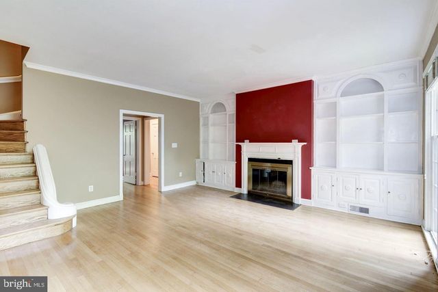 2527 WATERSIDE DR NW, Washington, DC 20008