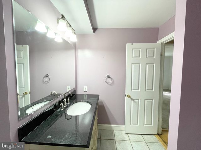 2527 WATERSIDE DR NW, Washington, DC 20008