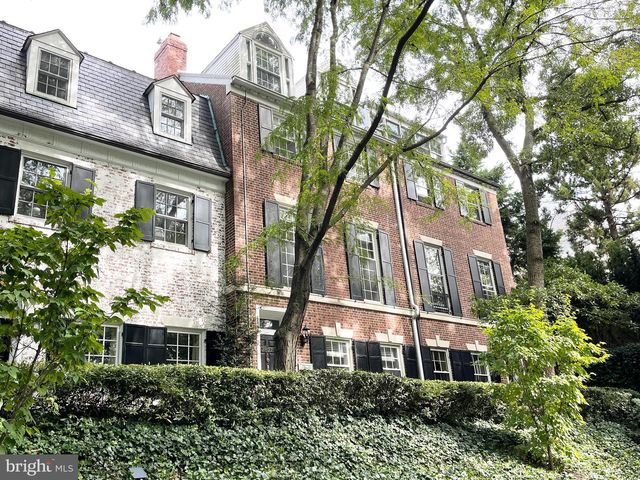 2527 WATERSIDE DR NW, Washington, DC 20008