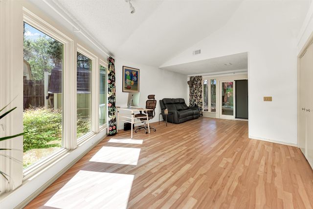 702 Keywe Place, Duncanville, TX 75116