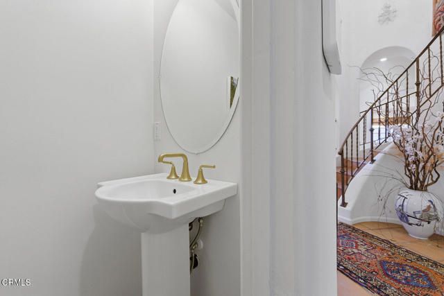 203 S Montgomery Street, Ojai, CA 93023