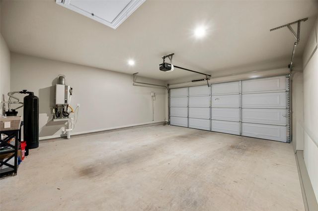 271 Reef Band DR, Kyle, TX 78640