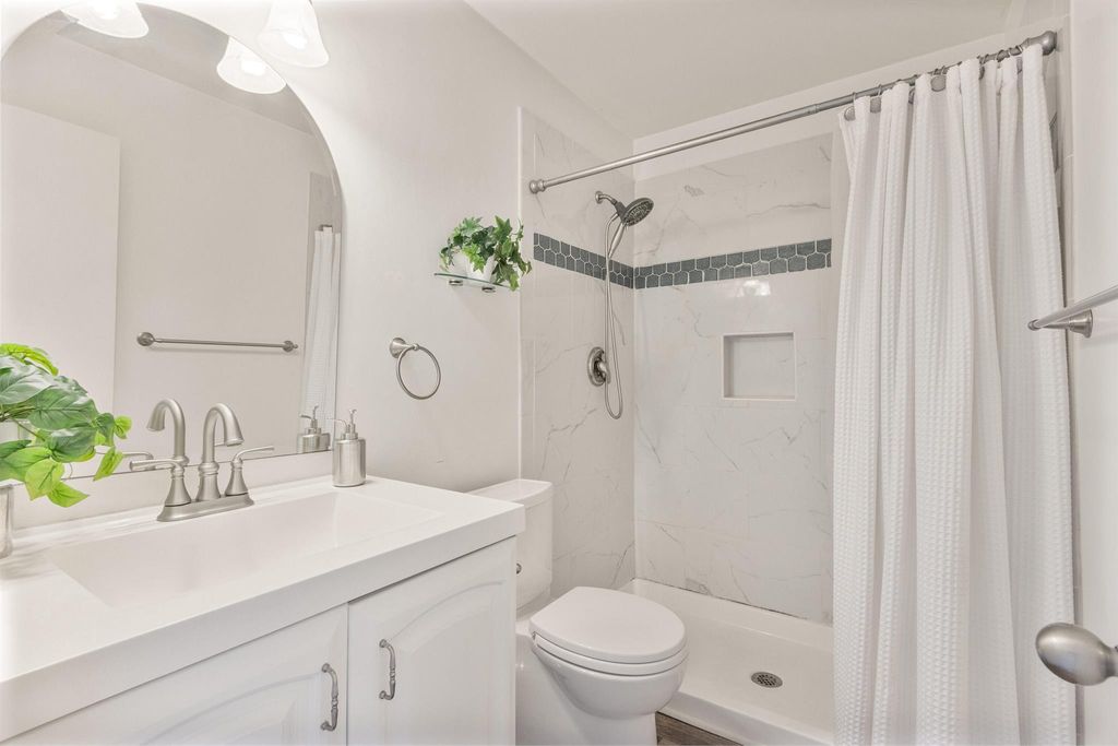 Image 26 of property listing at 12950 Dartford Trail 15, Wellington, FL 33414