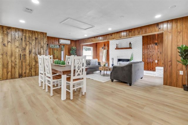16123 E LAKE BURRELL DRIVE, Lutz, FL 33549