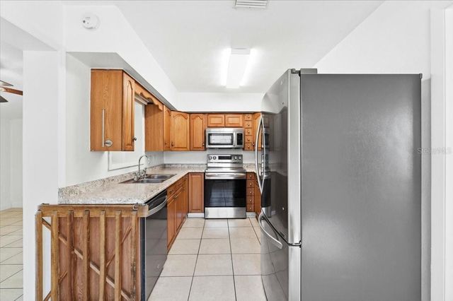 138 HAWTHORNE ROAD, Auburndale, FL 33823