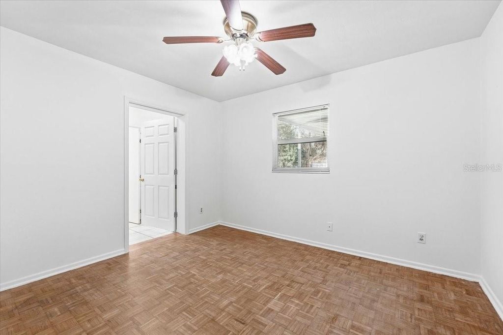 Image 15 of property listing at 138 HAWTHORNE ROAD, Auburndale, FL 33823