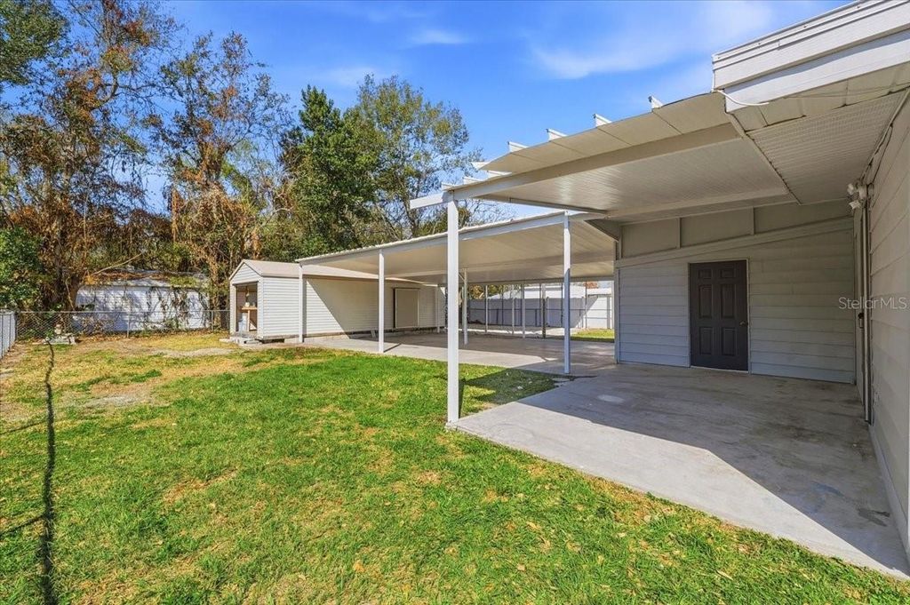 Image 35 of property listing at 138 HAWTHORNE ROAD, Auburndale, FL 33823