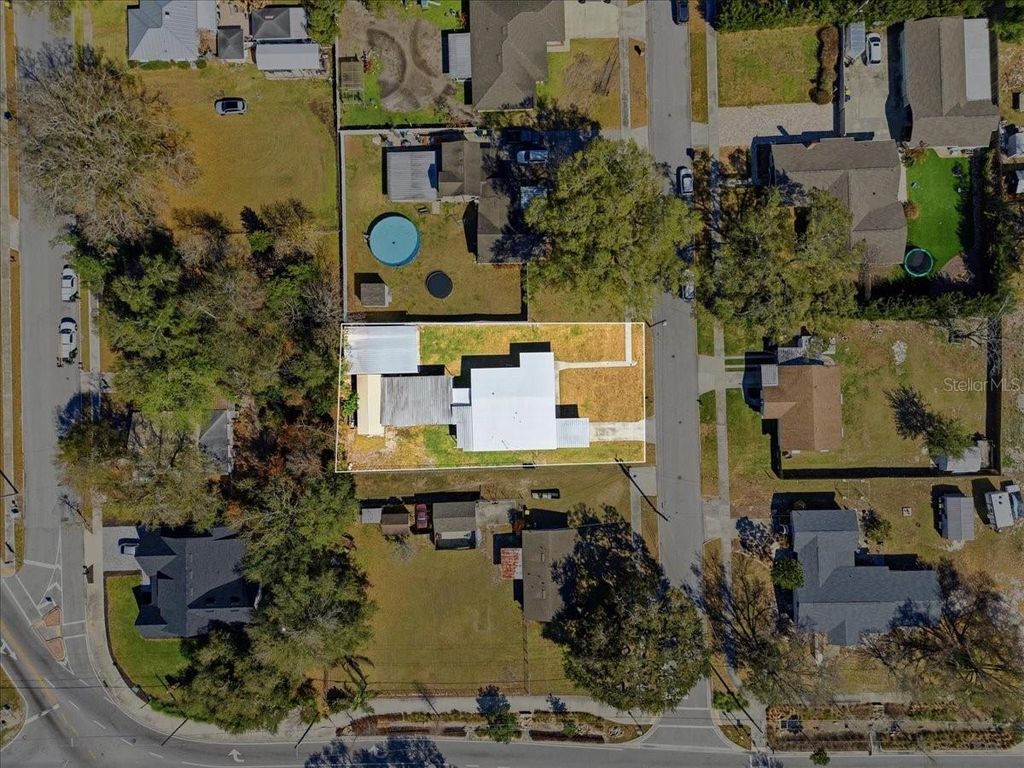 Image 43 of property listing at 138 HAWTHORNE ROAD, Auburndale, FL 33823