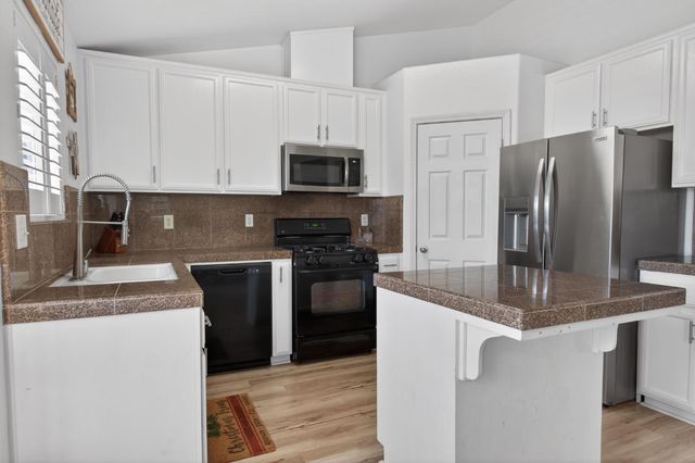 2709 N Big Sandy Ave, Merced, CA 95348