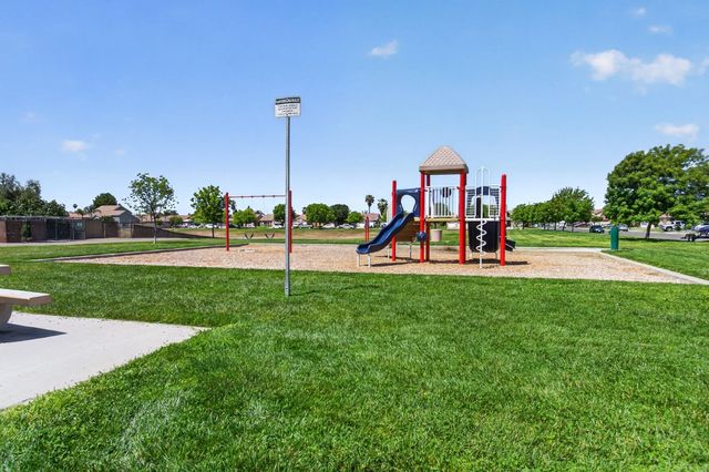 2709 N Big Sandy Ave, Merced, CA 95348
