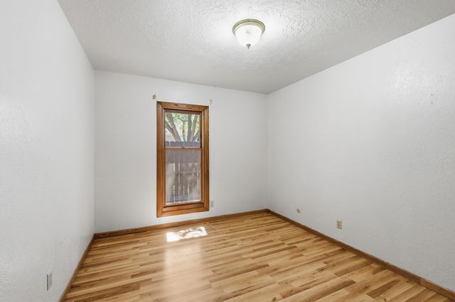 1001 Upland Court NE, Albuquerque, NM 87112