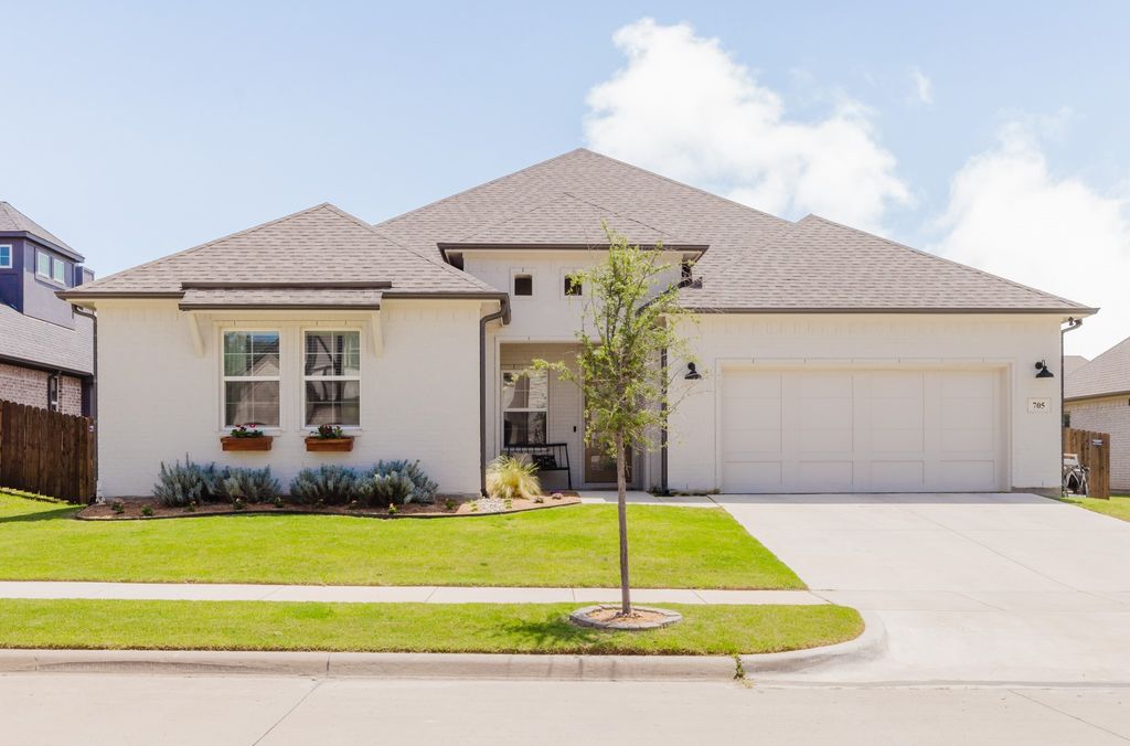 705 W Jockey, Willow Park, TX 76087