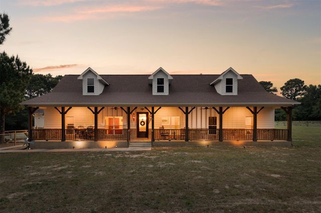 1900 Highway 21 E, Paige, TX 78659