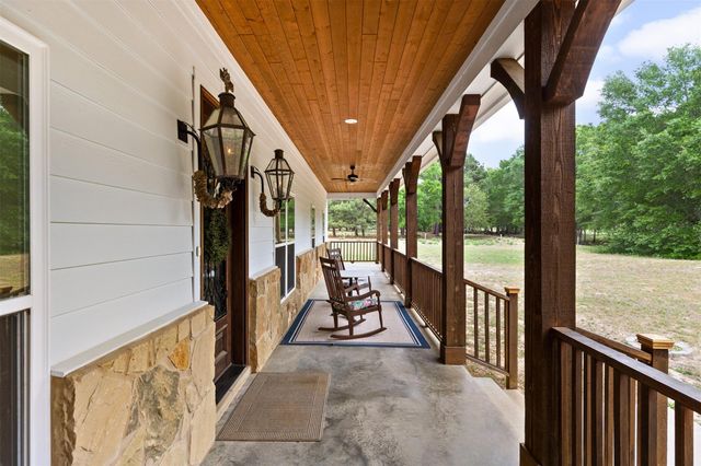 1900 Highway 21 E, Paige, TX 78659