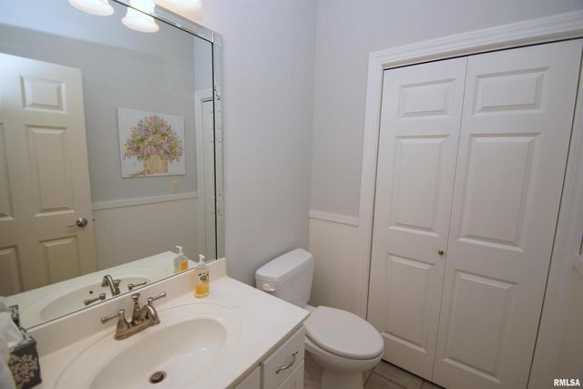 5529 Baraboo Court, Davenport, IA 52804