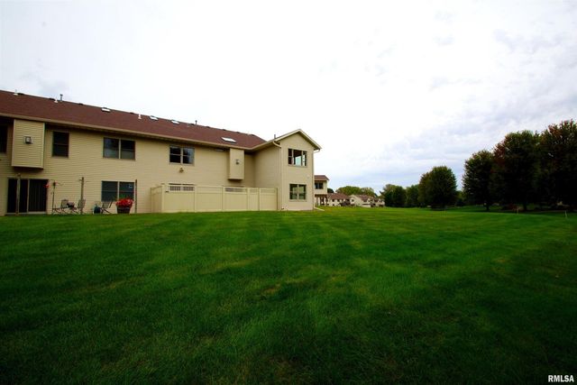 5529 Baraboo Court, Davenport, IA 52804