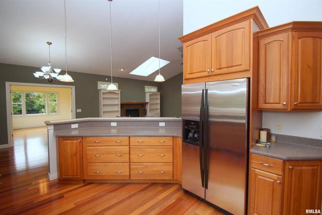 5529 Baraboo Court, Davenport, IA 52804