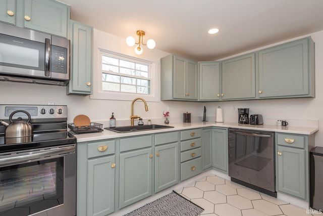 1202 S Fess Avenue, Bloomington, IN 47401