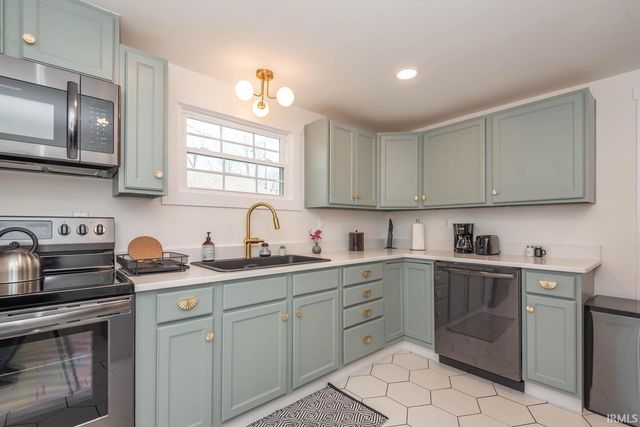 1202 S Fess Avenue, Bloomington, IN 47401