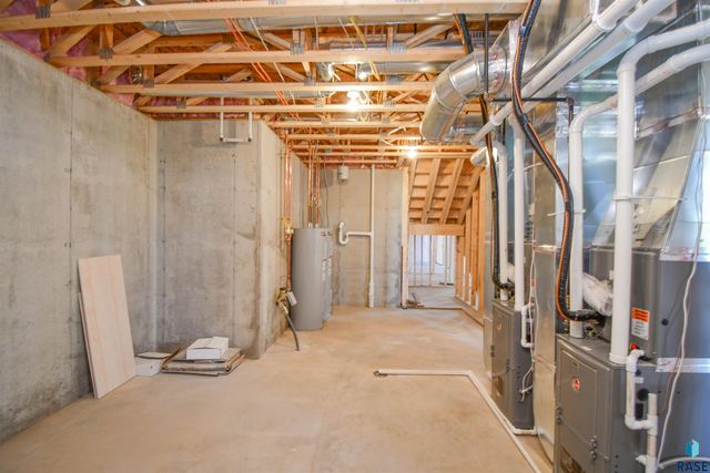 2501 S Meadowview Ave Avenue, Sioux Falls, SD 57110