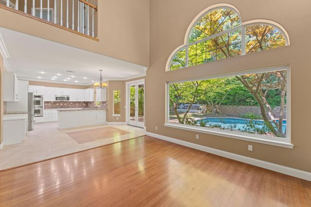 8543 Kenneth Hill Ct, Fair Oaks, CA 95628