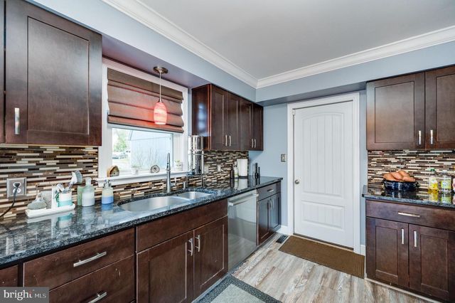 4489 HERON DR, Reading, PA 19606