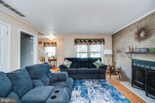 4489 HERON DR, Reading, PA 19606