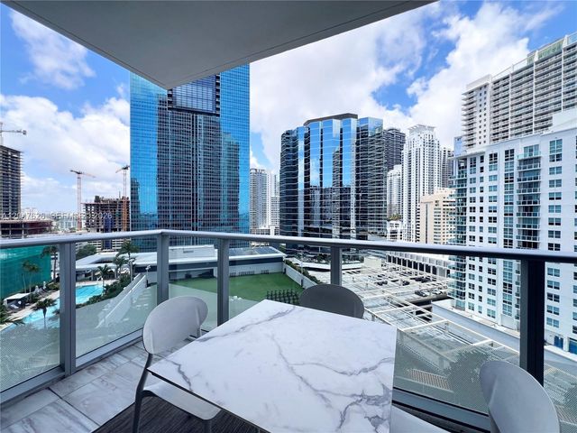 1300 Brickell Bay Dr 1813, Miami, FL 33131