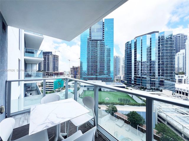 1300 Brickell Bay Dr 1813, Miami, FL 33131