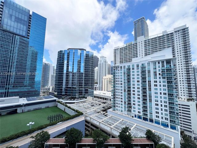 1300 Brickell Bay Dr 1813, Miami, FL 33131