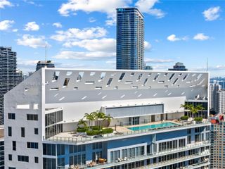 1300 Brickell Bay Dr 1813, Miami, FL 33131