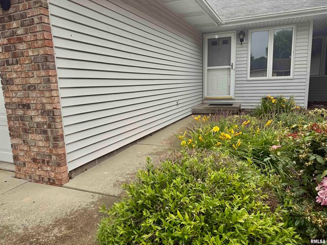 5248 CARLTON Street, Springfield, IL 62703