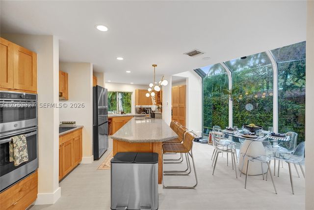 2360 Tigertail Ave, Miami, FL 33133
