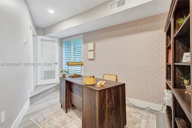 2360 Tigertail Ave, Miami, FL 33133