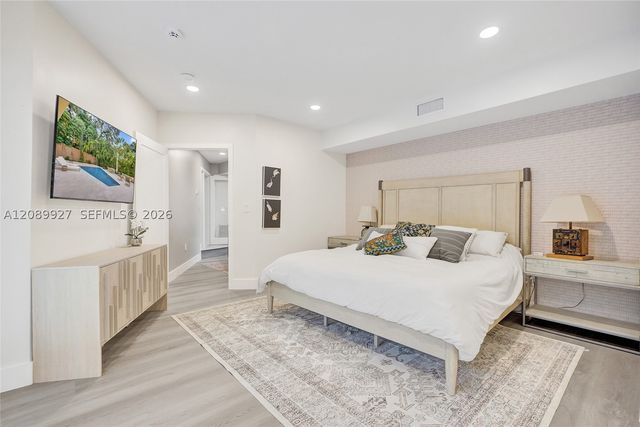 2360 Tigertail Ave, Miami, FL 33133