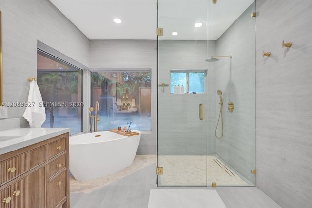 2360 Tigertail Ave, Miami, FL 33133