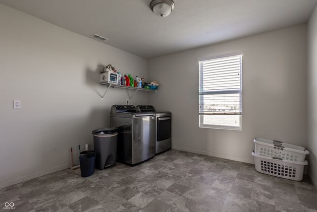 13514 Lamb Drive, Fishers, IN 46037