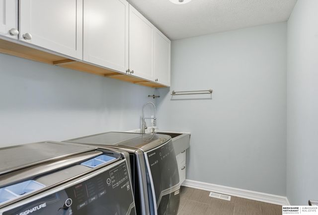 7707 N 173 Street, Bennington, NE 68007