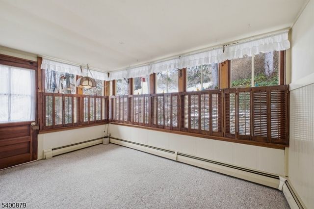 737 Water St, White Twp., NJ 07823